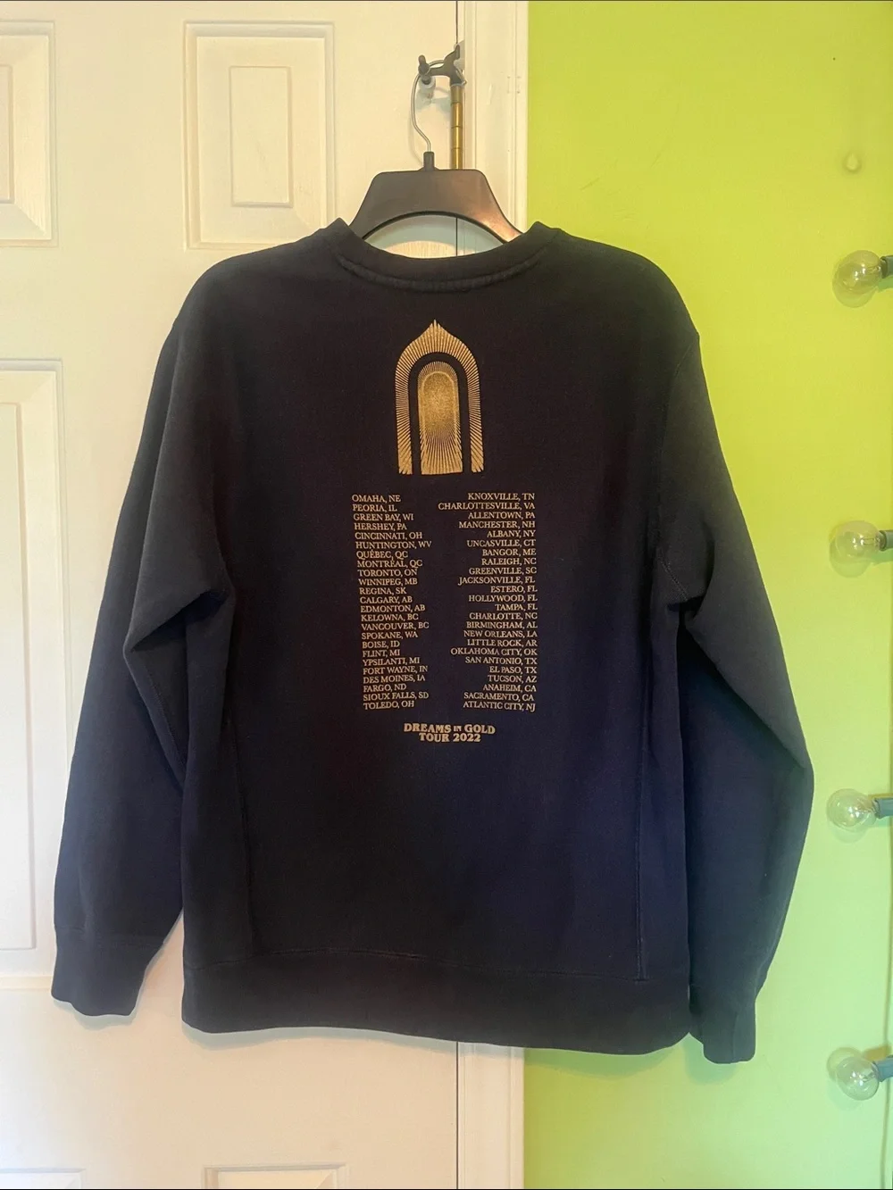 Greta Van Fleet Navy Graphic Crewneck Sweatshirt from 2022 Tour-size M